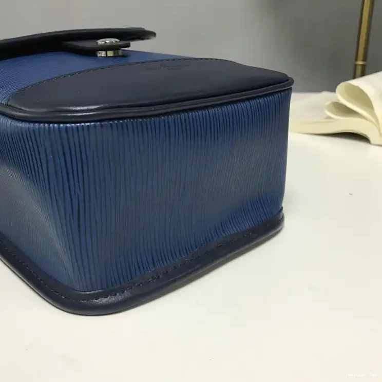 Brother Sam 19T1L0237 Bags LV 0613